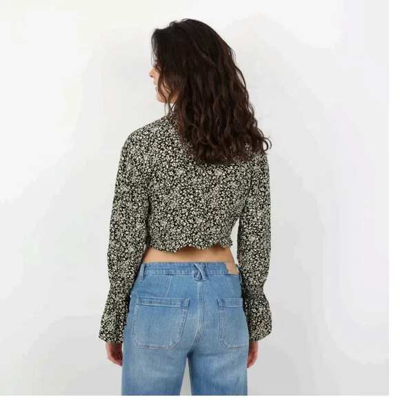 Sandro Paris Floral Ruffle Blouse Black & White Size 1/Small - Picture 4 of 9